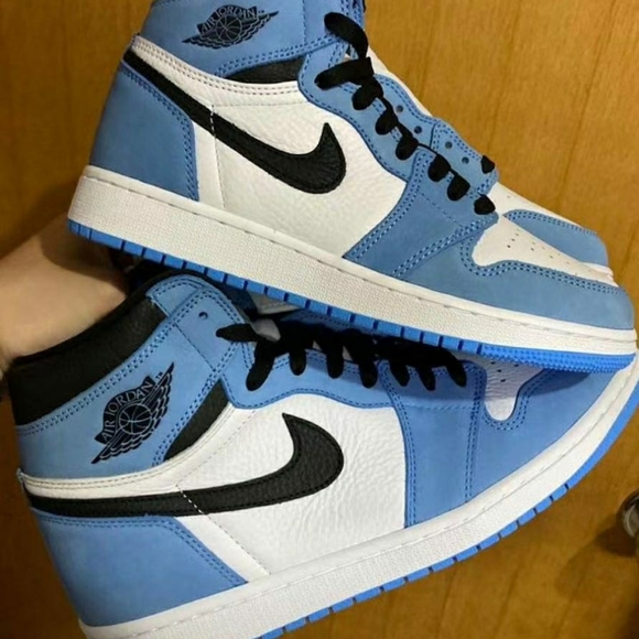 JORDAN1 university blue - Picture 3 of 4